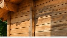 Façade de chalet en bois